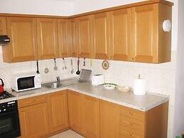 Waterfront Apartment Family Friendly, Ground Level