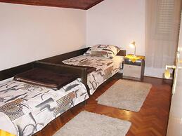 Waterfront Apartment Family Friendly, Ground Level