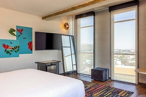Aloft Guadalajara Sur