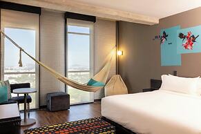 Aloft Guadalajara Sur