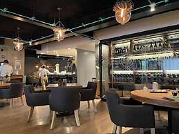 El Doce by Homi Rent