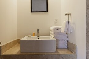 El Doce by Homi Rent