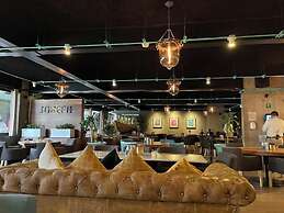 El Doce by Homi Rent