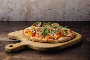 El Doce by Homi Rent