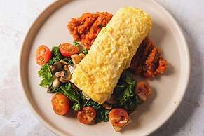 El Doce by Homi Rent