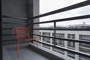 El Doce by Homi Rent