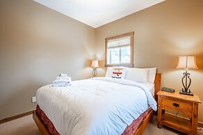 Trapper's Lodge 4 Bd W/great View, Private Hot Tub