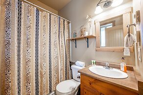 Trapper's Lodge 4 Bd W/great View, Private Hot Tub
