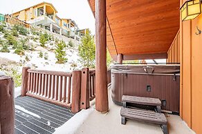 Trapper's Lodge 4 Bd W/great View, Private Hot Tub
