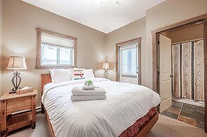 Trapper's Lodge 4 Bd W/great View, Private Hot Tub