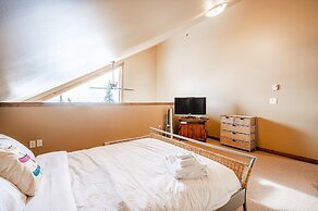 Trapper's Lodge 4 Bd W/great View, Private Hot Tub