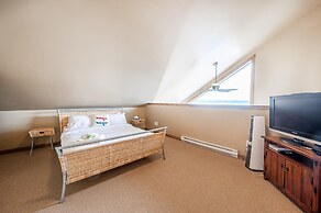 Trapper's Lodge 4 Bd W/great View, Private Hot Tub