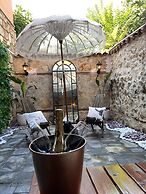 Noa's Boutique Hotel