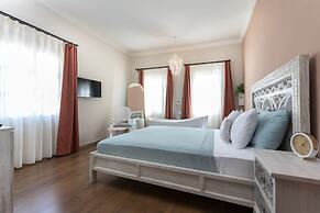 Noa's Boutique Hotel