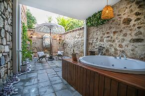 Noa's Boutique Hotel