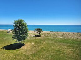 Illinois Beach Hotel