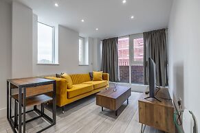 Stunning 2-bed Apartment in Camberley