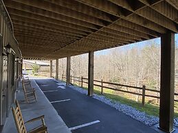 The Copperhead Lodge