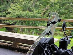 The Copperhead Lodge