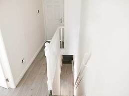 Charming 4-bed House in Manchester