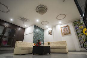 Tripli Hotels Arunoday Palace