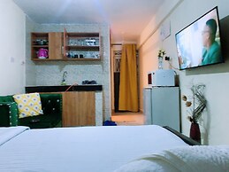 Stay.Plus Hill View Studio Apartment