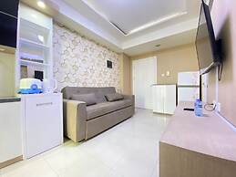 Artsy 2Br Apartment At Parahyangan Residence