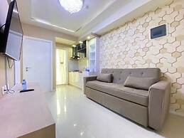 Artsy 2Br Apartment At Parahyangan Residence