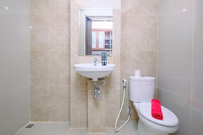 Fancy And Nice Studio Apartment At Transpark Cibubur