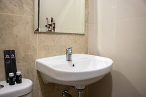 Fancy And Nice Studio Room At Transpark Cibubur Apartment