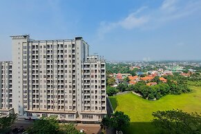 Minimalist Spacious Studio Room At Apartment Galeri Ciumbuleuit 1