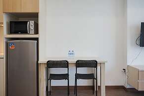 Minimalist Spacious Studio Room At Apartment Galeri Ciumbuleuit 1