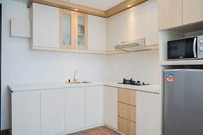 Minimalist Spacious Studio Room At Apartment Galeri Ciumbuleuit 1