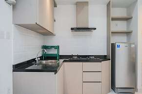 Comfort And Simple 1Br At Casa De Parco Apartment