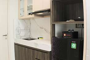 Comfort And Simply Studio Springlake Summarecon Bekasi Apartment