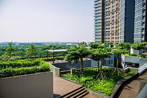 Fancy And Nice Studio At Gold Coast Apartment