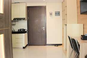 Comfort 1Br At Sky Terrace Apartment