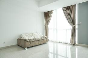 Spacious And Nice 2Br At Hillcrest House Apartment