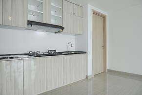 Spacious And Nice 2Br At Hillcrest House Apartment