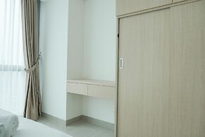Spacious And Nice 2Br At Hillcrest House Apartment