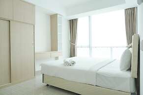 Spacious And Nice 2Br At Hillcrest House Apartment