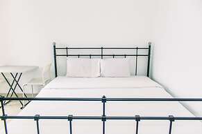 Nice And Cozy Studio At Paramount Skyline Serpong Apartment