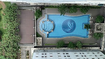 Best Deal And Comfy 2Br At Green Pramuka City Apartment