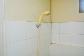 Comfort Studio Room At Kebagusan City Apartment