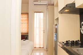Cozy Living Studio Room At Springlake Summarecon Bekasi Apartment