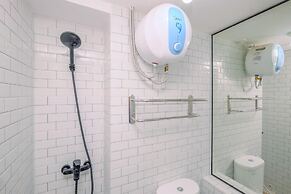 Nice And Strategic Studio At Bassura City Apartment