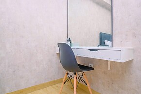 Nice And Strategic Studio At Bassura City Apartment