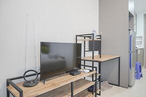 Minimalist And Comfort Studio At Gold Coast Apartment