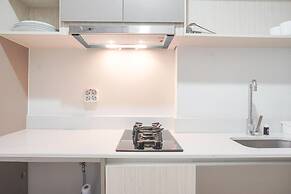 Minimalist And Comfort Studio At Gold Coast Apartment