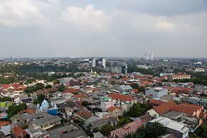 Minimalist 1Br Apartment With Pool View At Atlanta Residences